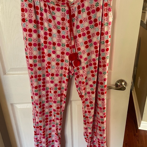 Old Navy Christmas PJ - Picture 1 of 3